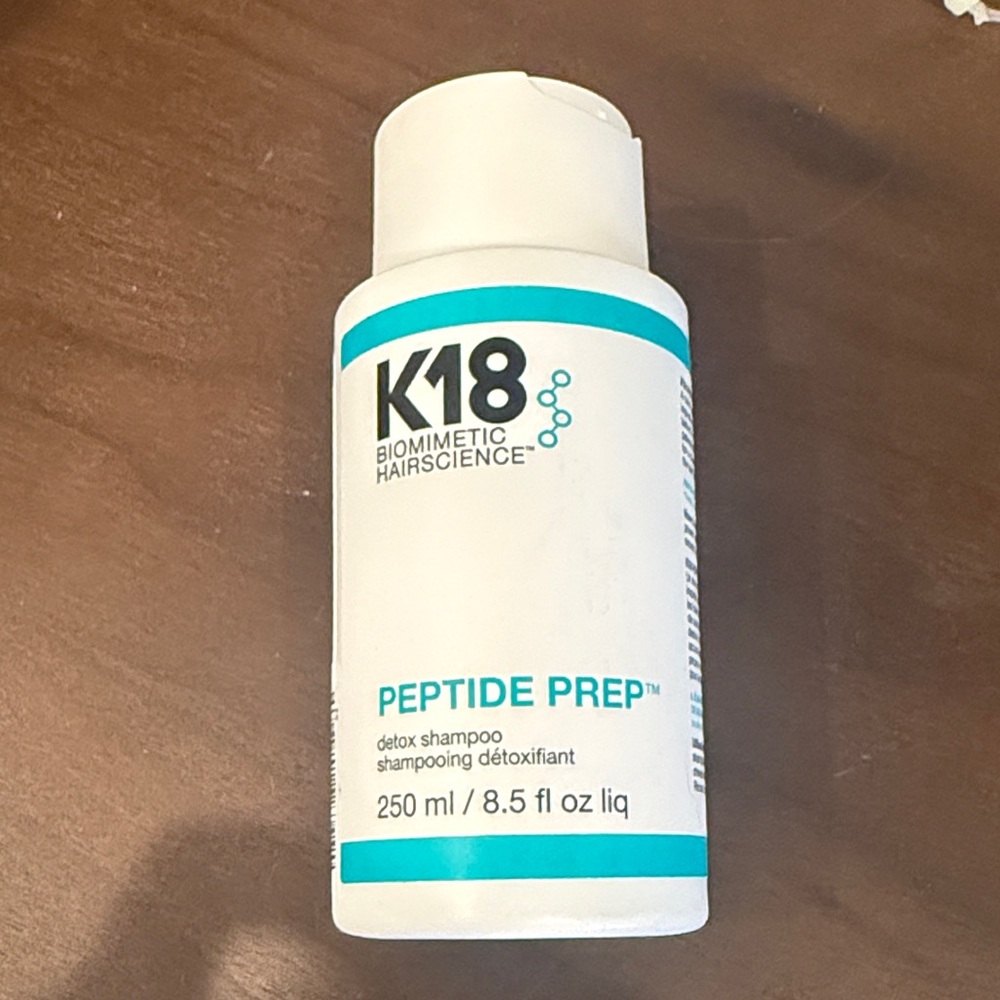 K18 Peptide Prep Detox Shampoo - White and Blue